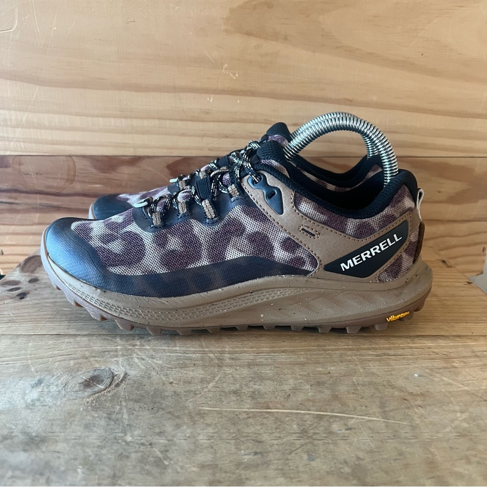 Merrell Womens Antora 3 Trail Running Shoe Size 7 Tan Brown Leopard‎ Sneaker EUC - Picture 5 of 14
